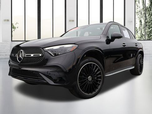 Certified 2025 Mercedes-Benz GLC 300 image 1