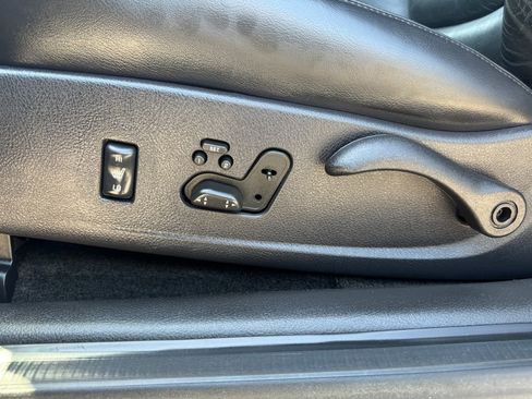 Used 2003 Chevrolet SSR w/ Preferred Equipment Group RWD image 18