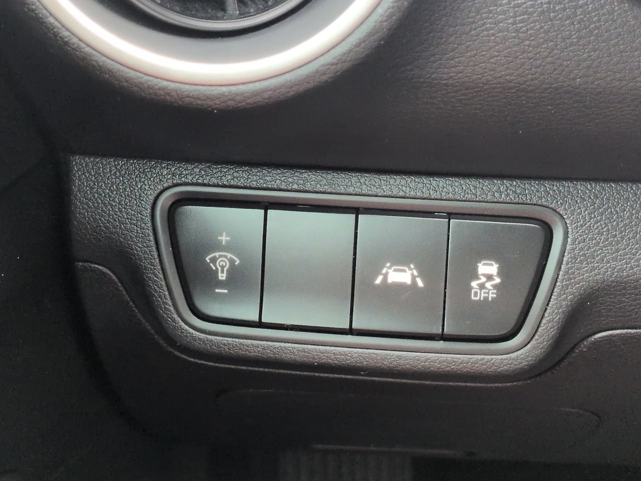 Used 2019 Kia Forte LXS FWD image 22