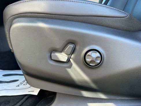 New 2026 Chrysler Pacifica Select w/ S Appearance Package image 25