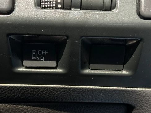 Used 2016 Subaru Crosstrek 2.0i Premium AWD/4WD image 36