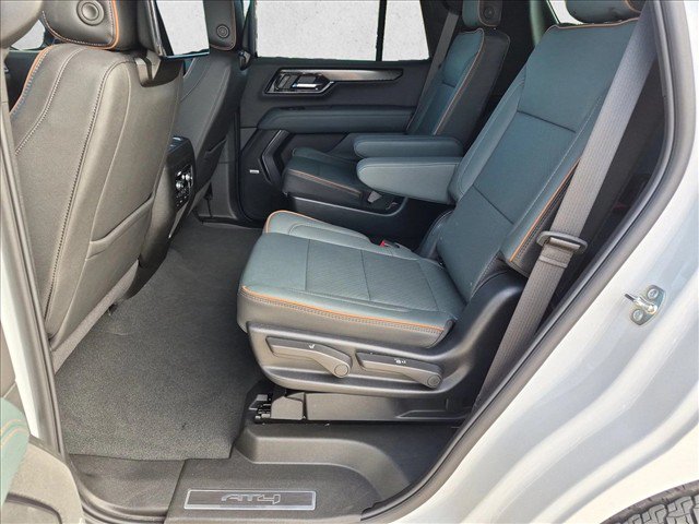 Used 2025 GMC Yukon AT4 w/ AT4 Premium Plus Package AWD/4WD image 20