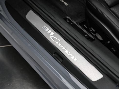 Used 2024 Porsche 911 Carrera RWD image 39