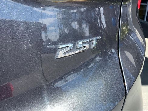 Used 2023 Hyundai Santa Fe Limited FWD image 10