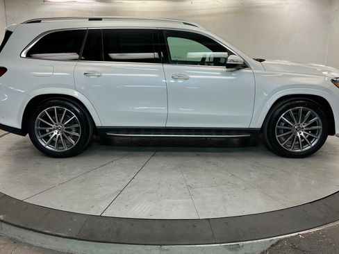 New 2026 Mercedes-Benz GLS 580 4MATIC image 6