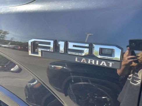 Used 2019 Ford F150 Lariat w/ Trailer Tow Package AWD/4WD image 9