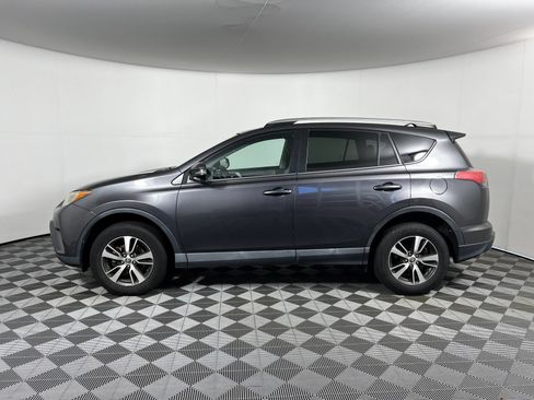 Used 2016 Toyota RAV4 XLE FWD image 8