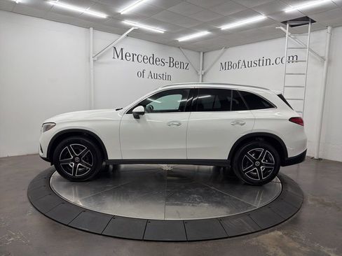 Used 2026 Mercedes-Benz GLC 300 image 4