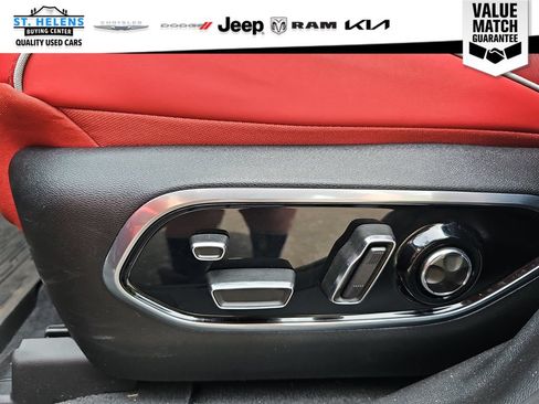 Used 2024 Jeep Wagoneer Launch Edition AWD/4WD image 8