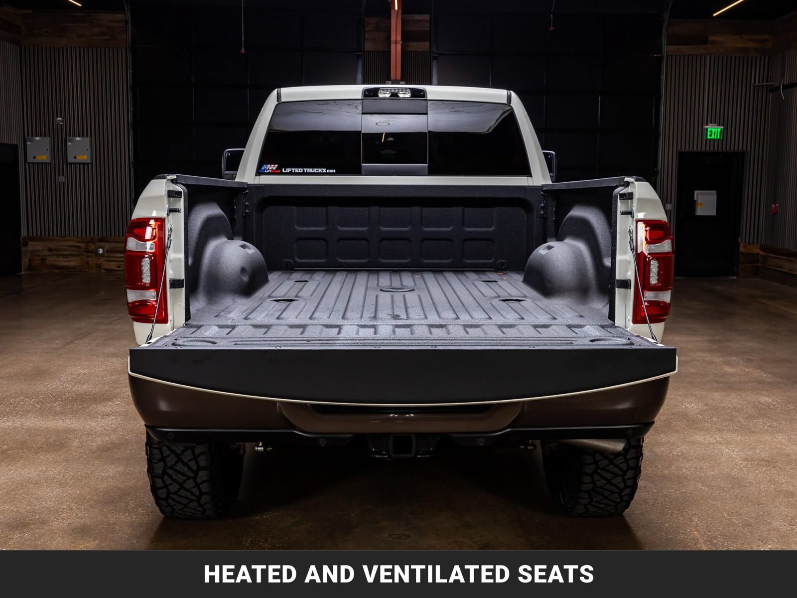 Used 2024 RAM 2500 Limited w/ Safety Group AWD/4WD image 9