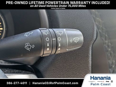 Used 2020 Jeep Renegade Latitude FWD image 28