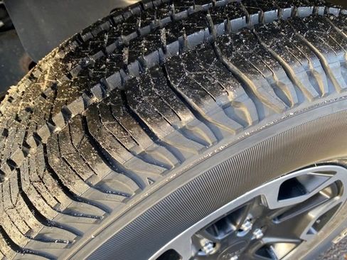 Used 2015 Jeep Wrangler Unlimited Rubicon image 22