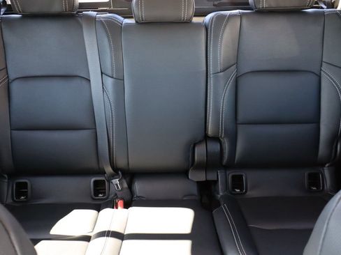 Used 2022 Jeep Gladiator Sport image 40