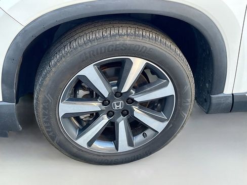 Used 2023 Honda Pilot Touring image 32