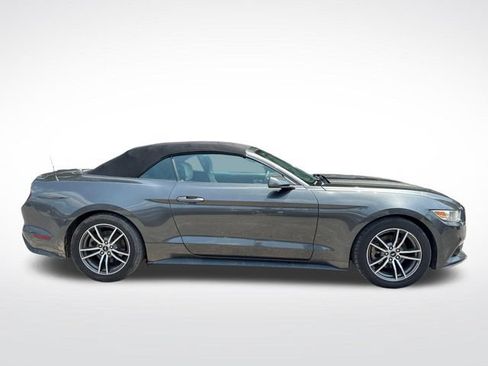 Used 2017 Ford Mustang Premium RWD image 7