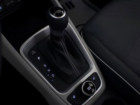 New 2025 Hyundai Venue Limited image 19