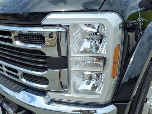 Used 2024 Ford F450 XLT w/ FX4 Off-Road Package image 18