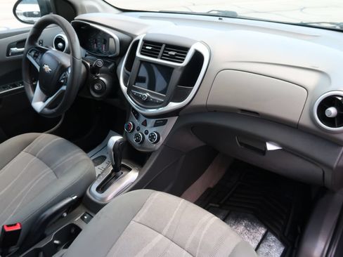 Used 2019 Chevrolet Sonic LT FWD image 9