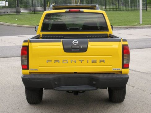 Used 2004 Nissan Frontier XE w/ (PWR) XE Pwr Pkg AWD/4WD image 14