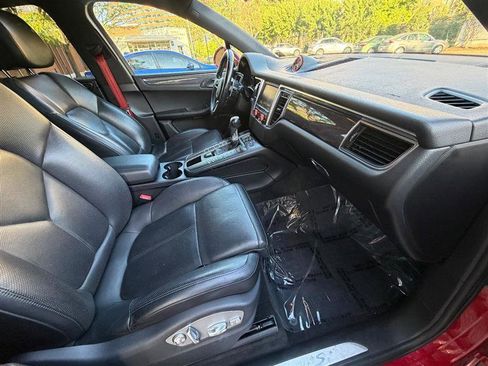 Used 2016 Porsche Macan S AWD/4WD image 40
