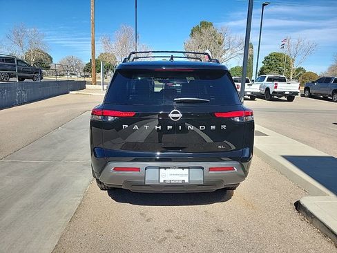 New 2026 Nissan Pathfinder SL image 6
