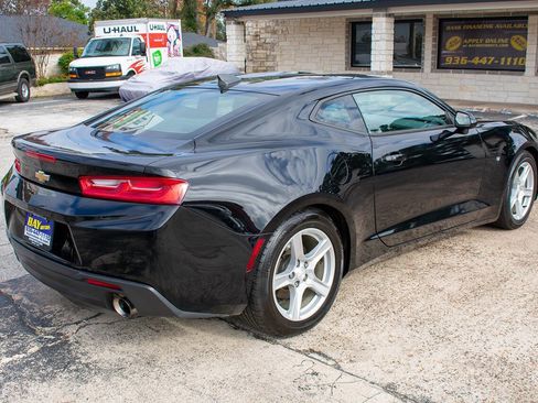 Used 2016 Chevrolet Camaro LT image 6