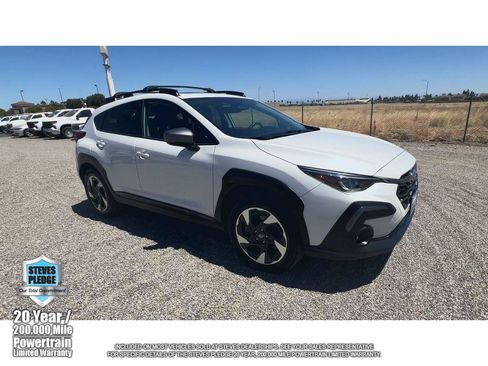 Used 2024 Subaru Crosstrek 2.5i Limited w/ Crosstrek Mirror Package AWD/4WD image 4