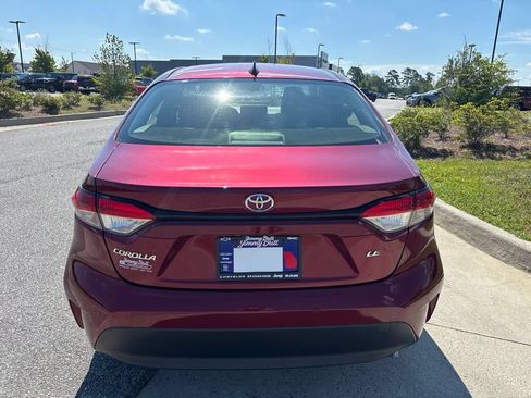 Used 2023 Toyota Corolla LE FWD image 18