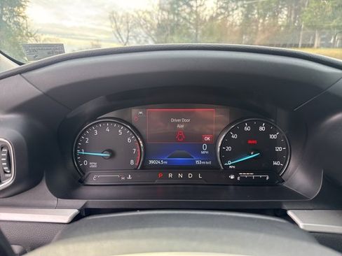 Certified 2022 Ford Explorer XLT w/ Equipment Group 202A image 11