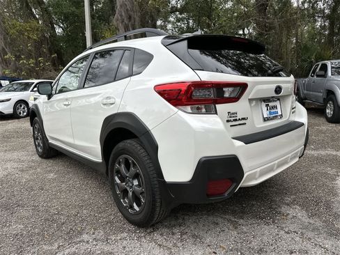 Used 2022 Subaru Crosstrek 2.5i Sport w/ Moonroof Package image 4