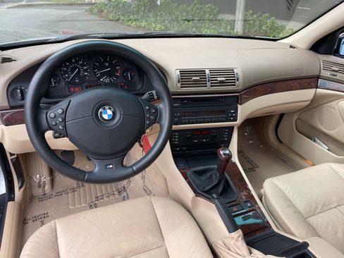 Used 2001 BMW 530i Sedan RWD image 4