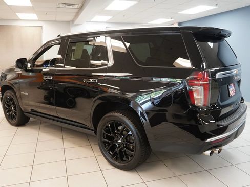 Used 2022 Chevrolet Tahoe High Country w/ Premium Package AWD/4WD image 12