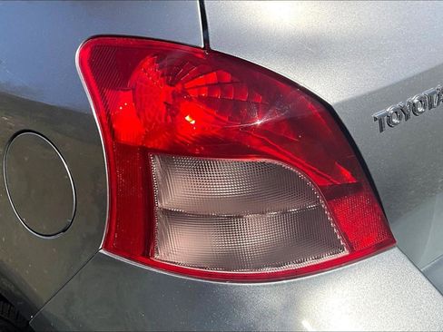 Used 2008 Toyota Yaris 2-Door Hatchback image 21