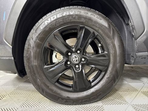 Used 2021 Toyota RAV4 XLE FWD image 20