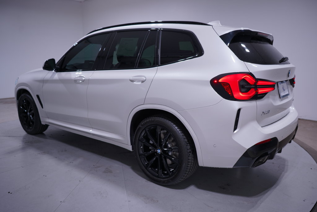 Used 2024 BMW X3 sDrive30i w/ M Sport Package RWD image 3