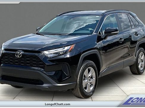 Used 2025 Toyota RAV4 XLE AWD/4WD image 1