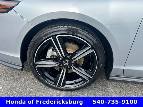Used 2024 Honda Accord Sport image 13