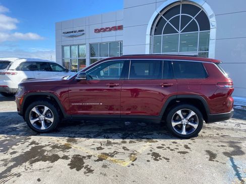 Used 2025 Jeep Grand Cherokee L Limited w/ Trailer Tow Package image 2