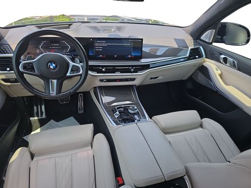 Used 2023 BMW X7 M60i w/ Executive Package AWD/4WD image 9