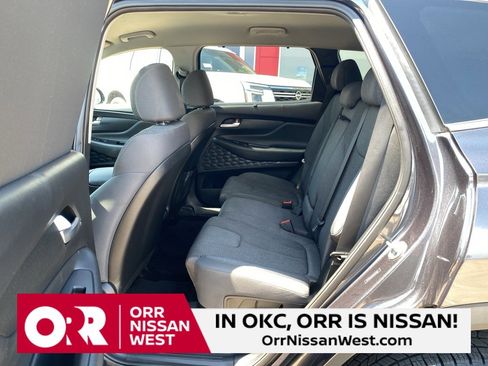 Used 2021 Hyundai Santa Fe SEL w/ Convenience Package image 17