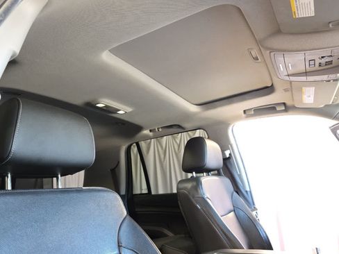 Used 2018 GMC Yukon SLT AWD/4WD image 19