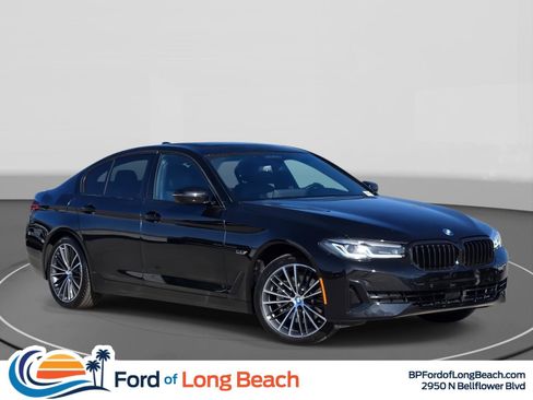 Used 2022 BMW 530e image 1