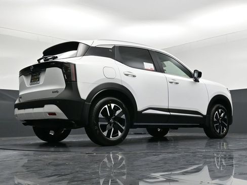 New 2026 Nissan Kicks SV w/ SV Premium Package AWD/4WD image 28
