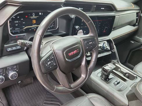 Used 2023 GMC Sierra 1500 AT4 w/ Technology Package AWD/4WD image 8