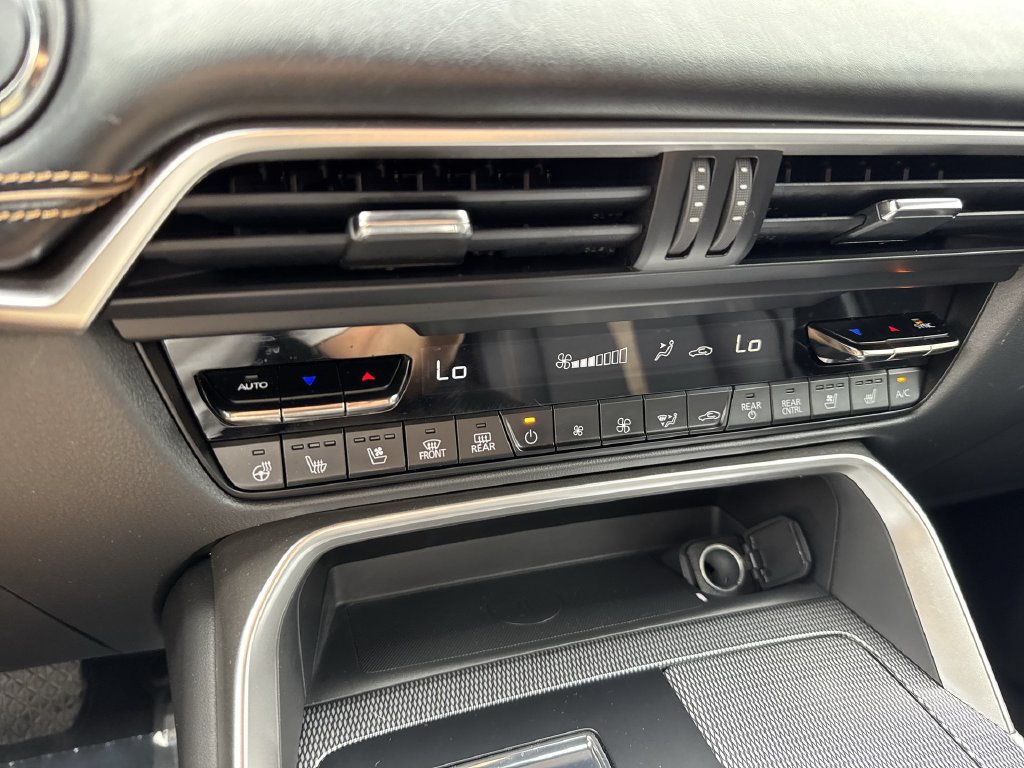Certified 2025 MAZDA CX-70 Plug-In Hybrid w/ Premium Plus AWD/4WD image 51