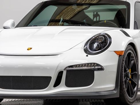 Used 2016 Porsche 911 GT3 RS RWD image 8
