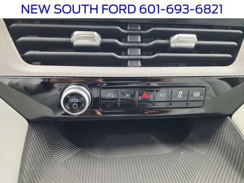 New 2026 Ford Explorer Active w/ Active Comfort Package image 30