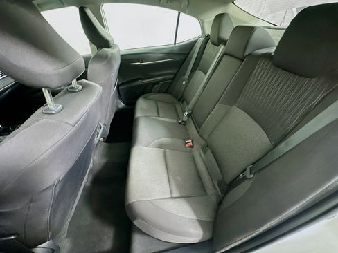 Used 2025 Toyota Camry LE image 27