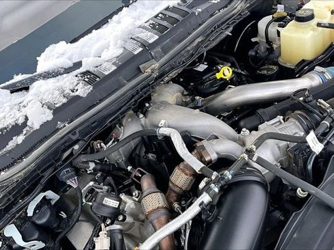 Used 2022 Ford F350 Platinum image 32