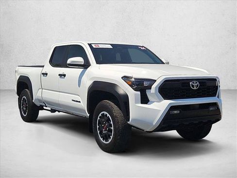 Certified 2024 Toyota Tacoma TRD Off-Road w/ TRD Off Road Upgrade Package AWD/4WD image 3